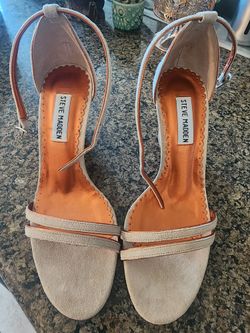 Steve Madden La Bamba Suede Heels