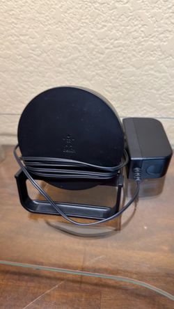 Belkin BoostCharge Wireless Charging Stand + Bluetooth Speaker