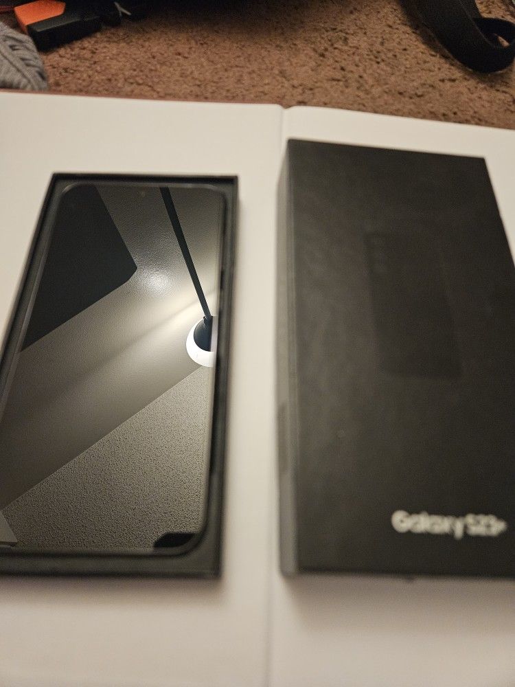 Samsung Galaxy 23 Plus. Brand New!!!! 256gb Memory