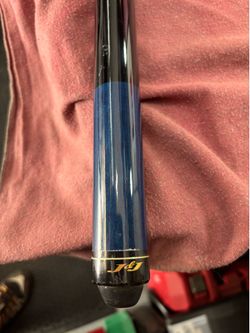 J&J. 58” maple pool cue