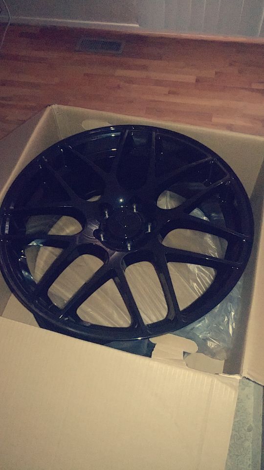 20" wheels. Only 2