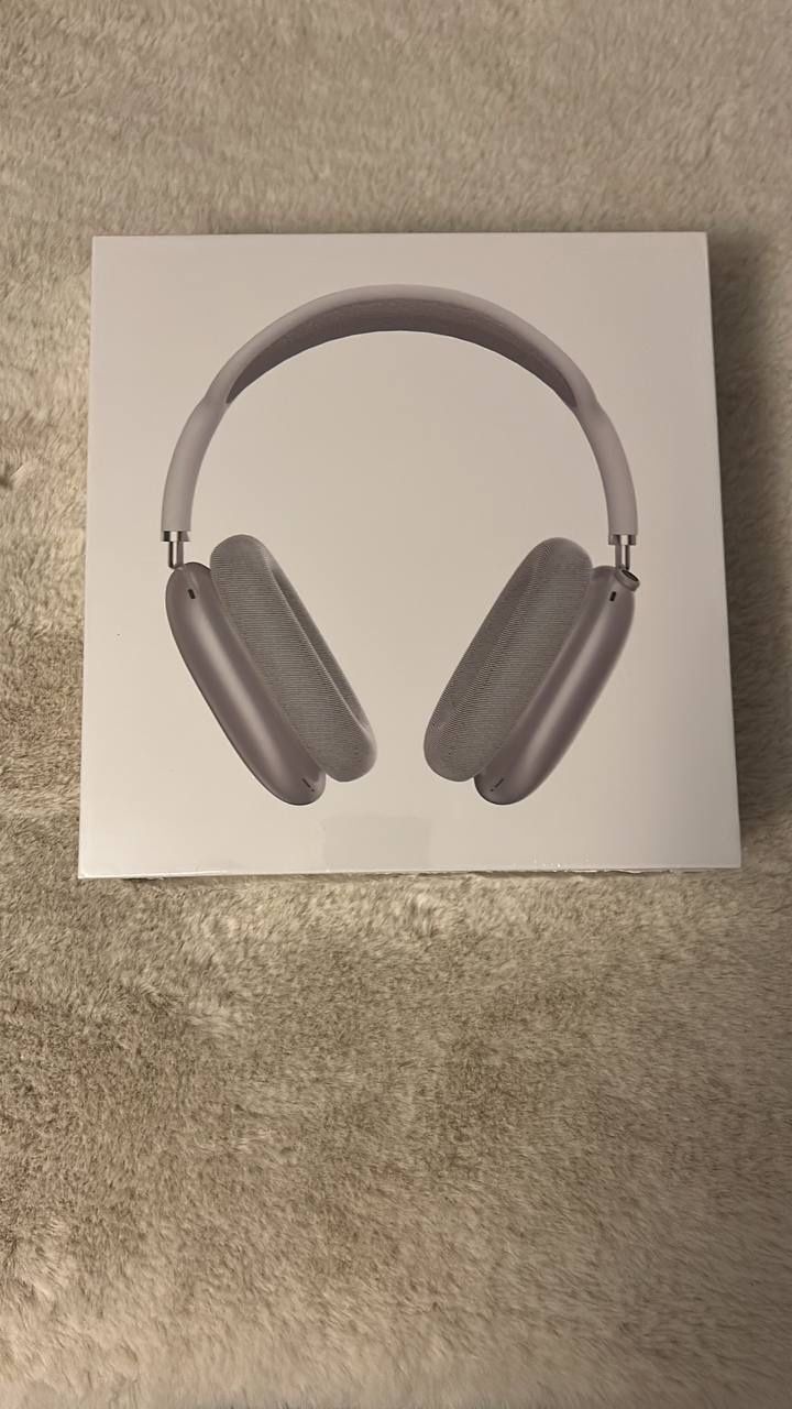 Grey Apple Air Pod Maxes