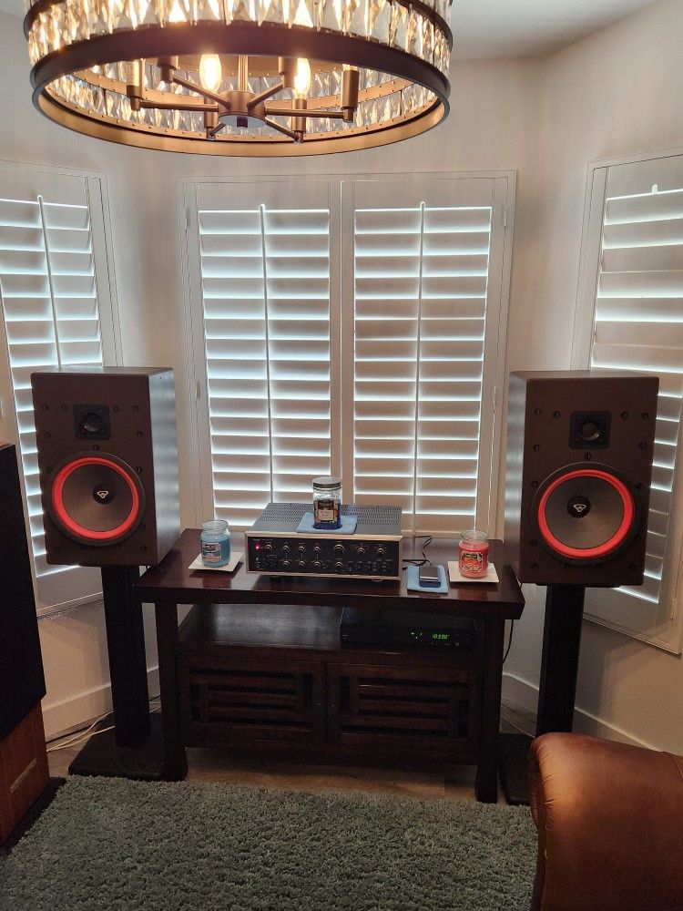 Cerwin Vega Speakers