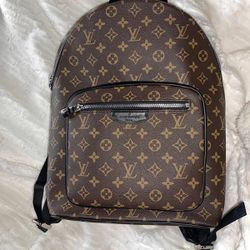 Louis Vuitton Backpack for Sale in Kearny, NJ - OfferUp