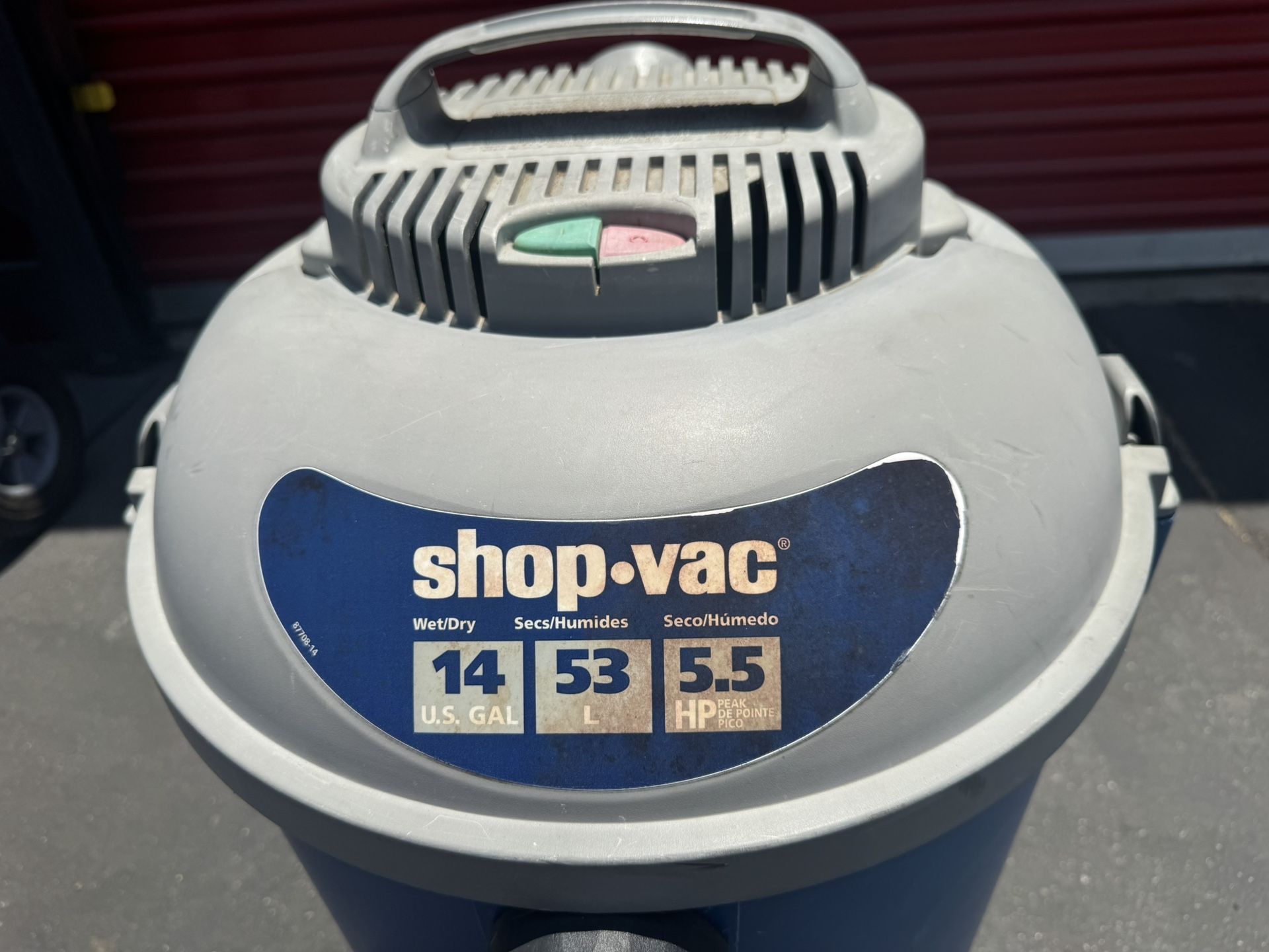 SHOP VAC