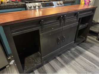 Elegant entrainment stand