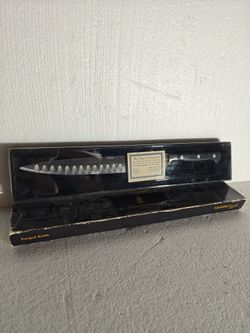 Messermeister Meridian Elite forged carving knife