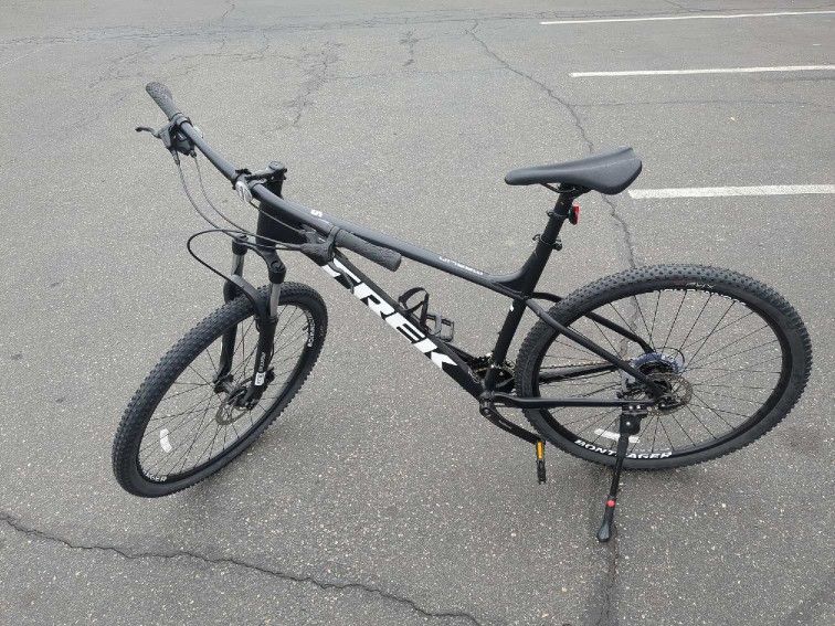 Mountain Bike + Accessories