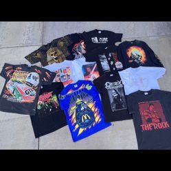 LOOKING TO BUY OLD CLOTHES 80s 90s 2000s T shirts hats vintage T Shirts Graphic T Shirts 