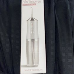 Portable Oral Irrigator