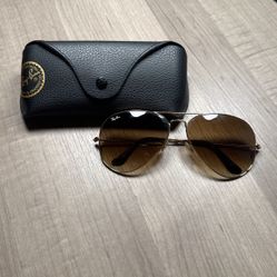 Ray Ban Aviator Gradient Sunglasses