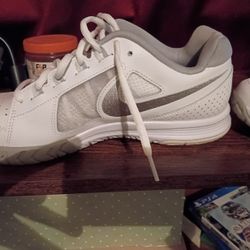 Nike Shoes Size 10