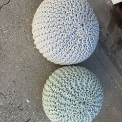 Free - Poufs