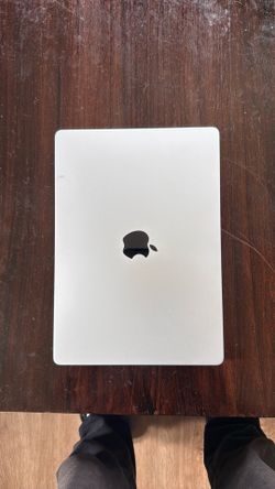 MACBOOK PRO M1 14 INCH 32 GB RAM/512 GB SSD