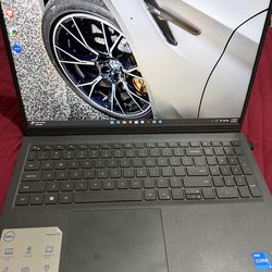 Dell Inspiron 15