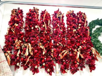 Large Red Garland