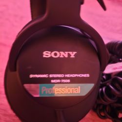 Sony MDR7506 Professional Large Diaphragm Headphone