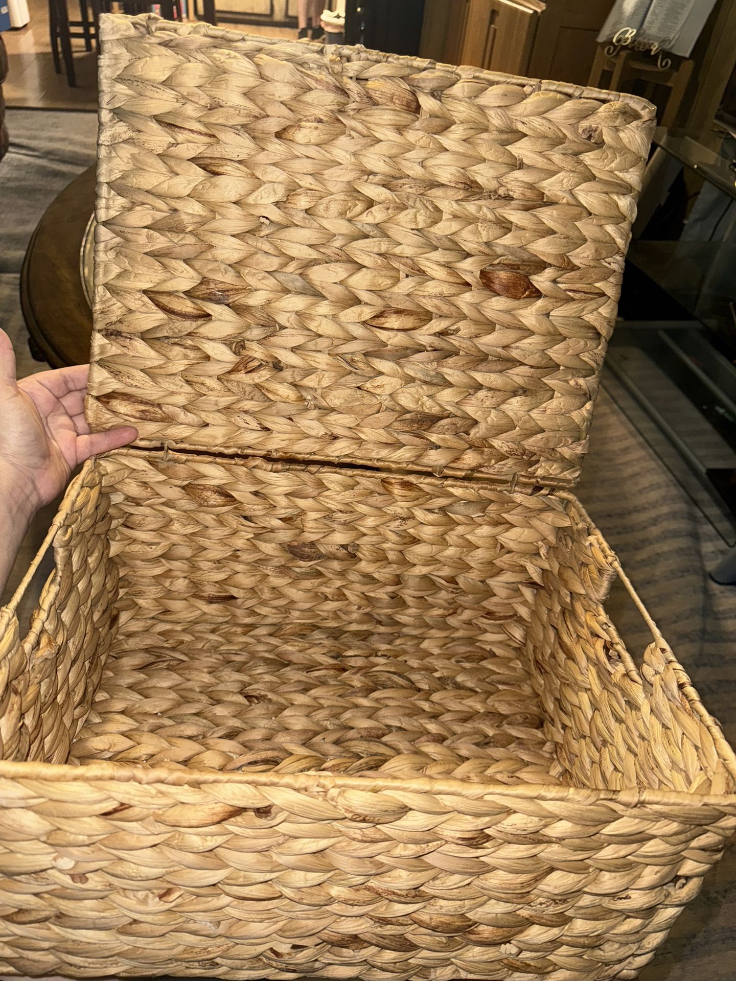 Basket With Lid