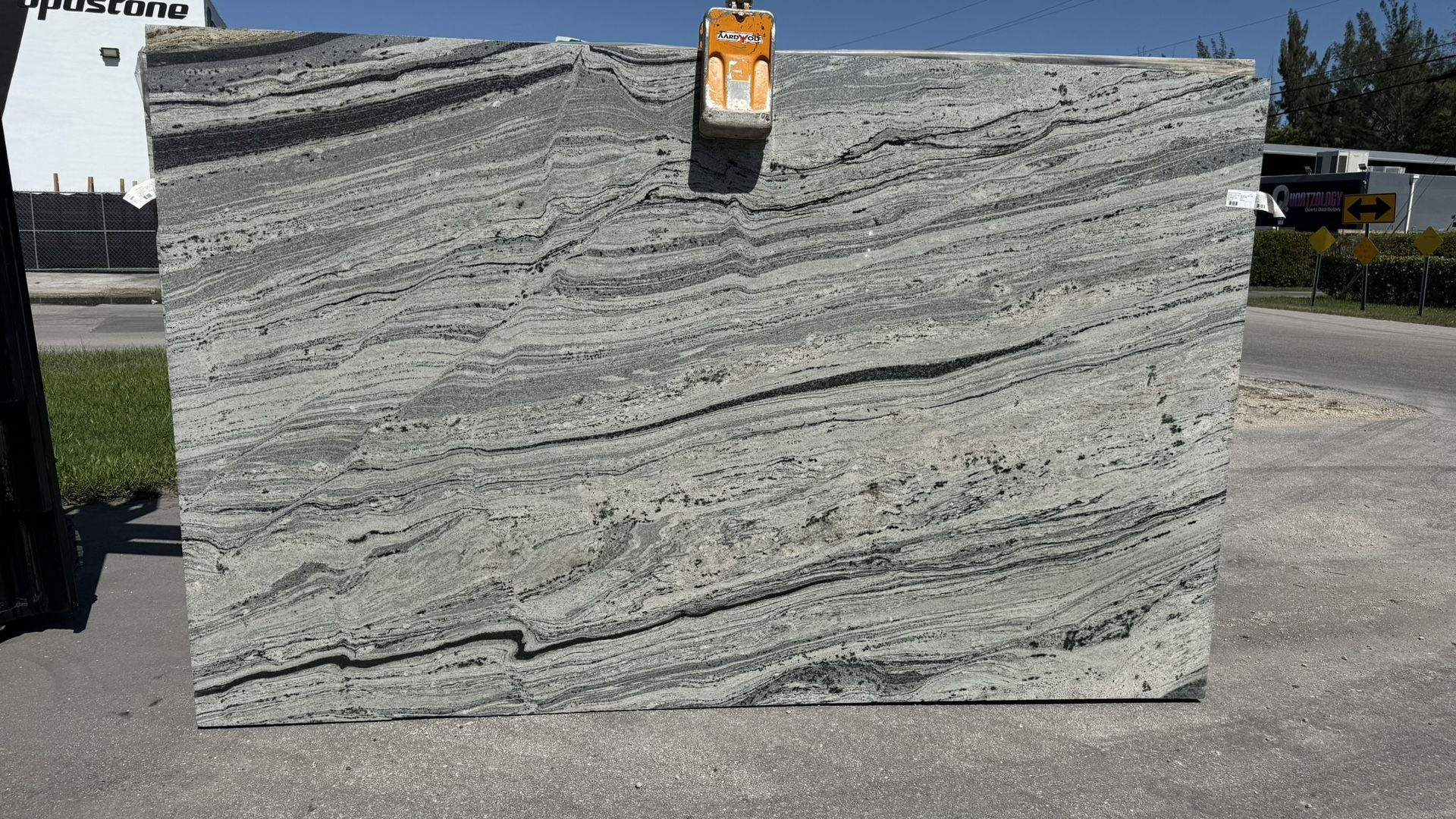 GRANITE SLABS ALASKA WHITE 3CM FOR KITCHEN COUNTERTOPS