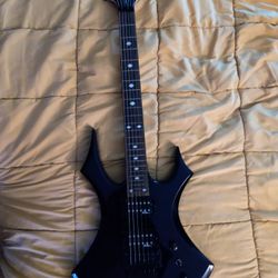 BC Rich Virgin -  w/hard case!!