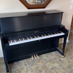 Baldwin Piano .Hamilton.