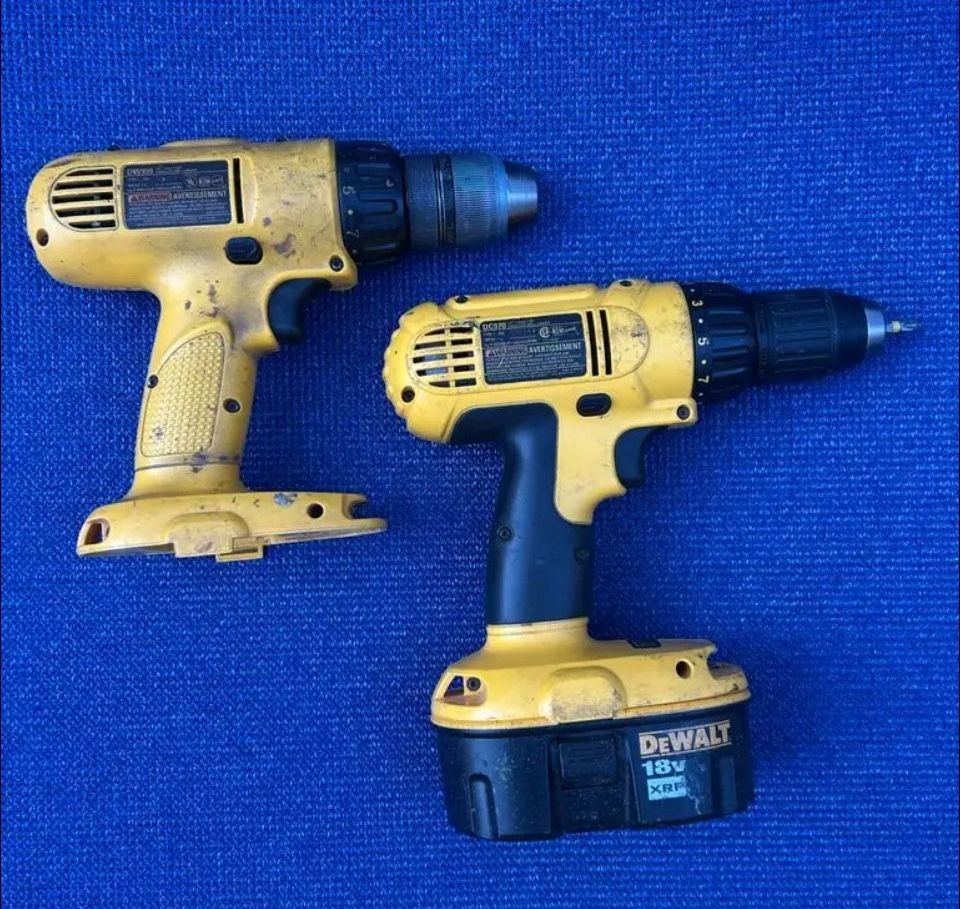DeWalt Cordless Driver/Drills- Qty 2