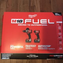 Milwaukee Fuel M18 Hammer Drill Driver And Impact Driver Kit Two Xc5.0 Battery & Hard Case Brand new