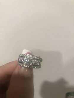 Diamond Wedding Ring – Natural Diamonds & 0.90 CT Lab-Grown Center
