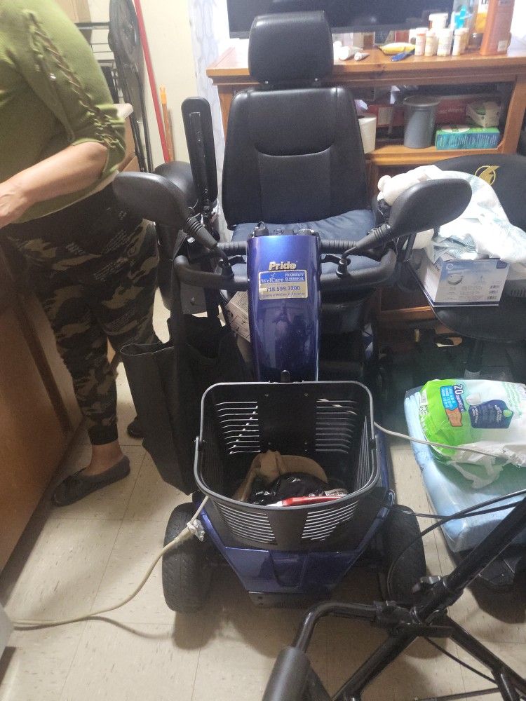 GREAT SCOOTER IN GREAT CONDITION