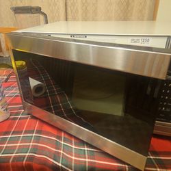 Microwave Oven