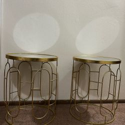 2 Decorative Round Tables 