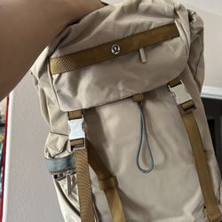 Lulu Beige Wunderlust Backpack 25L