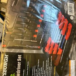 Pittsburgh Screwdriver Set, 32 Piece