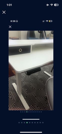 Adjustable height desk