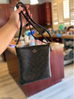 Coach crossbody purse