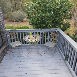 Metal Patina Bird Outdoor Table Set