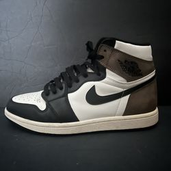 Air Jordan 1  Mocha