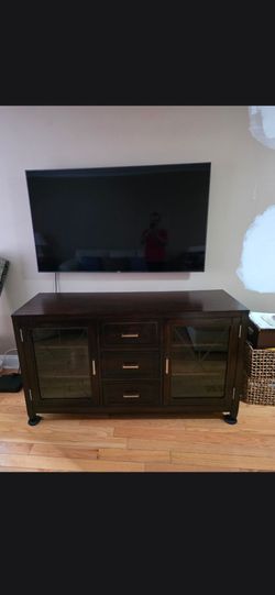 Real wood coffee table and 2 other cabinets must take all 3 FREE
