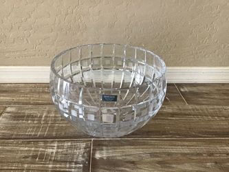 Marquis By Waterford Quadrata 10-inch Bowl. Crafted In Poland In Fine crystal.