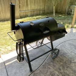 Oklahoma Joe Smoker – Ready to Grill & Smoke