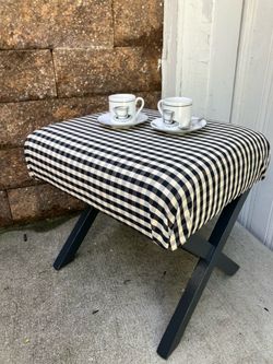 Wooden Bench w/Decorative Fabric!