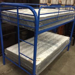New twin bunkbeds with mattresses $295