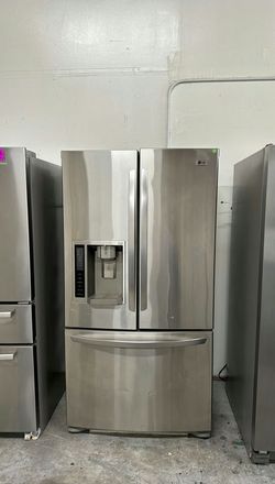 LG 3-Door French Door Fridge, Stainless Steel, Excellent Condition, Ice & Water Dispenser