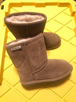 BearPaw girls size 2