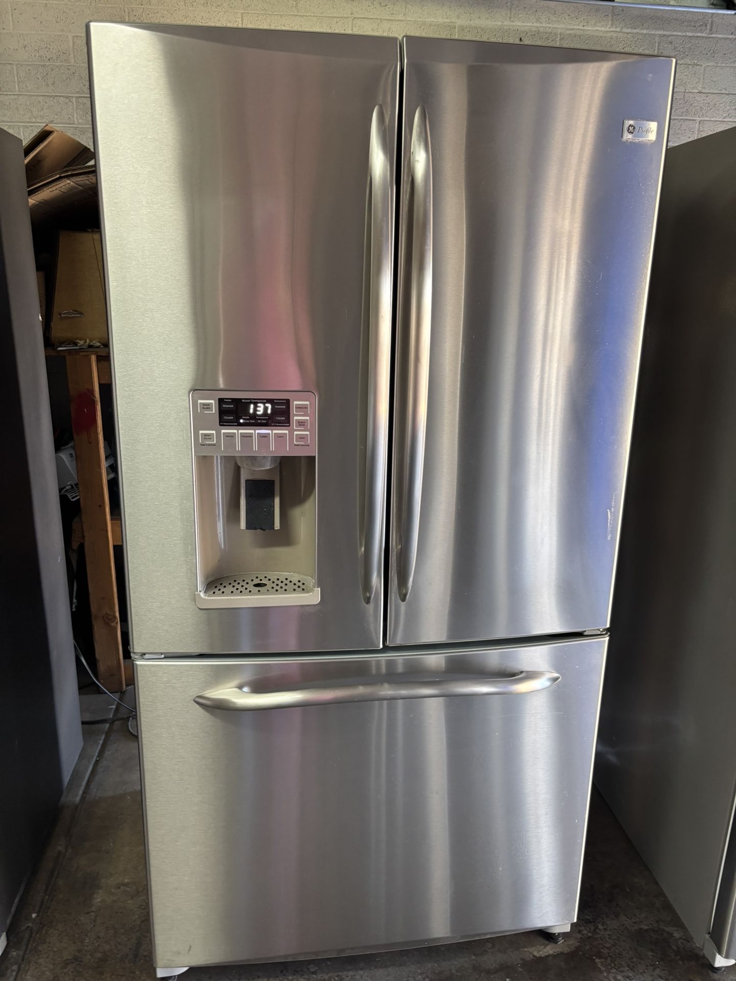 Fridges For Sale Are Plugged In Free Deliver