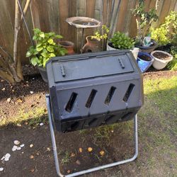 Outdoor Dual Chamber Composter