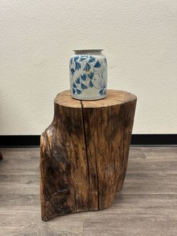 Rustic Solid Wood Stump Side Table – 13.5” x 12” Top, 20” H – Natural Tree Stump Accent Table