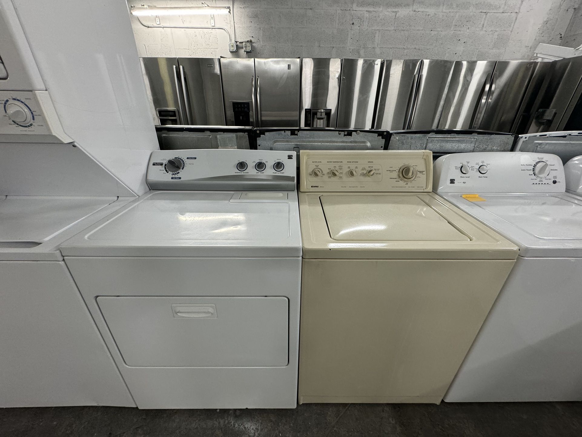 Kenmore Washer And Dryer  Set