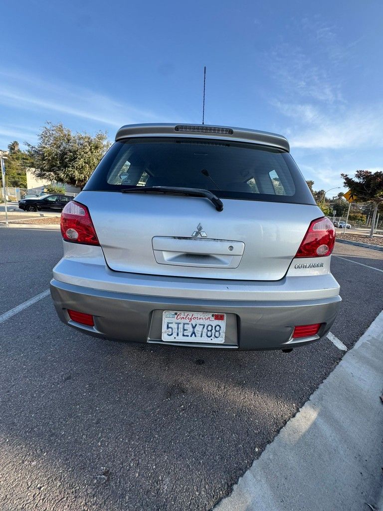 Mitsubishi Outlander One Owner