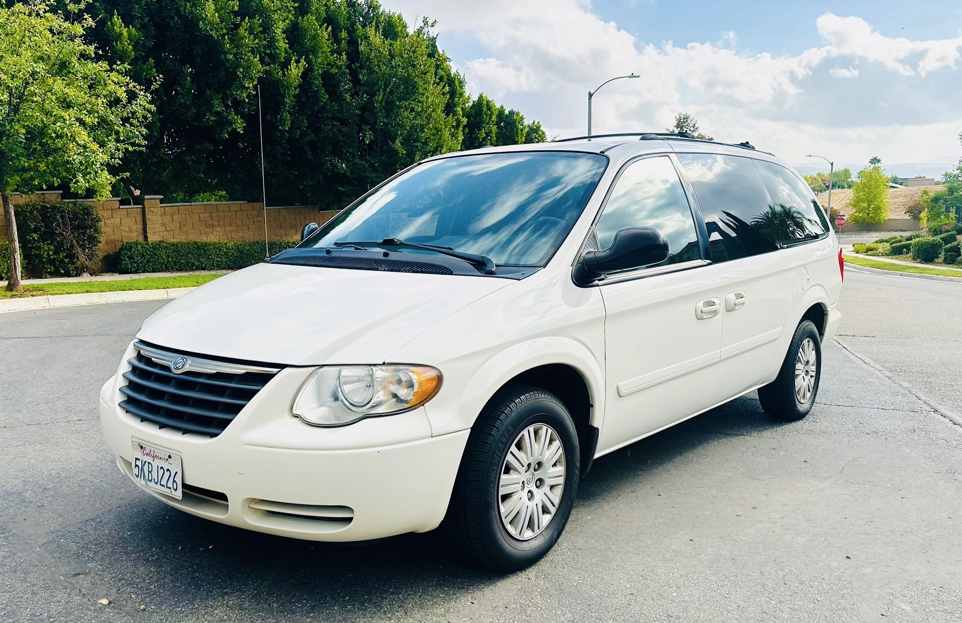 2005 Chrysler Town & Country